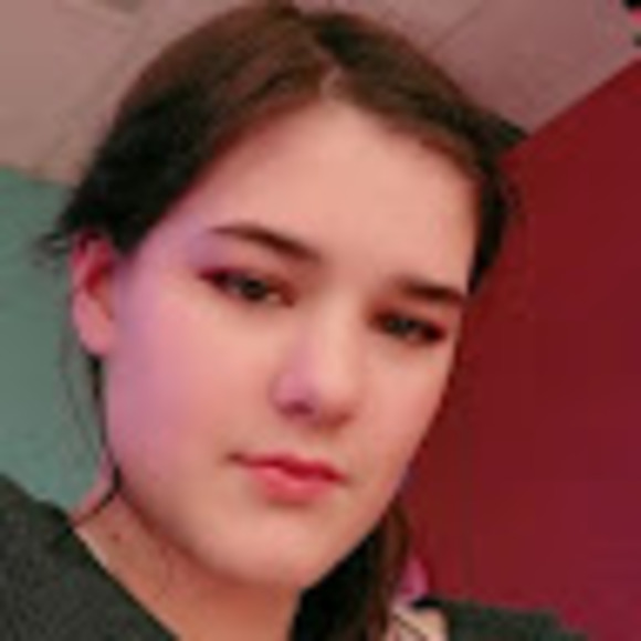 Meet your Posher, Raegan - Picture 1 of 1